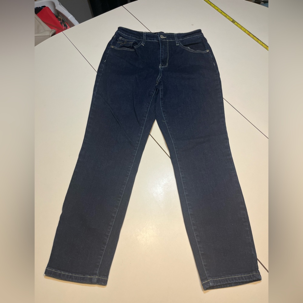 Judy Blue 9/29 dark denim mom jeans stretchy